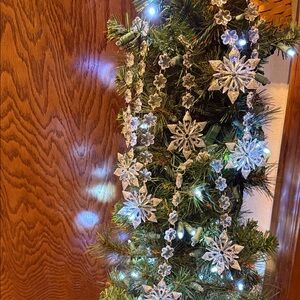 Silver Snowflake Holiday Garland